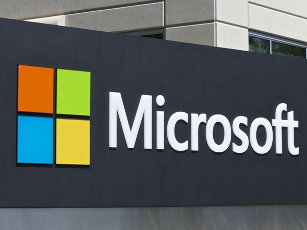 微软推出Microsoft 365教育版：捆绑Win10、Office和Minecraft.jpg